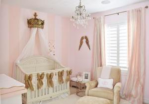 Gilt demilune canopy bed on sale crown