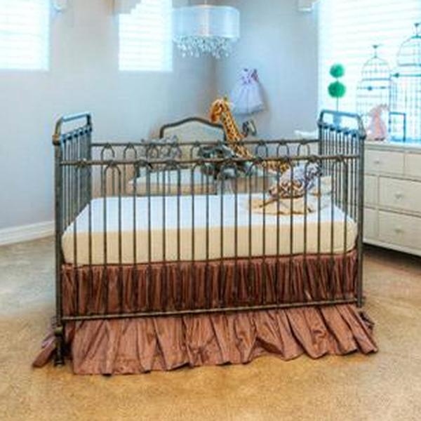 Bratt decor deals joy crib