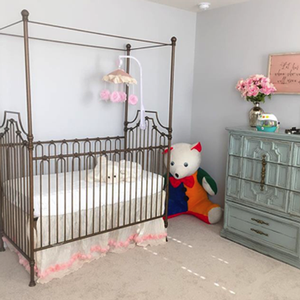 Bratt decor crib online used
